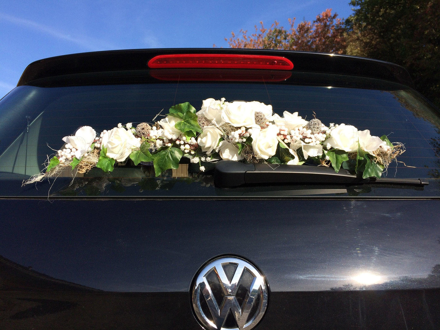 Eleganter handgefertigter Autoschmuck für Ihre Hochzeit