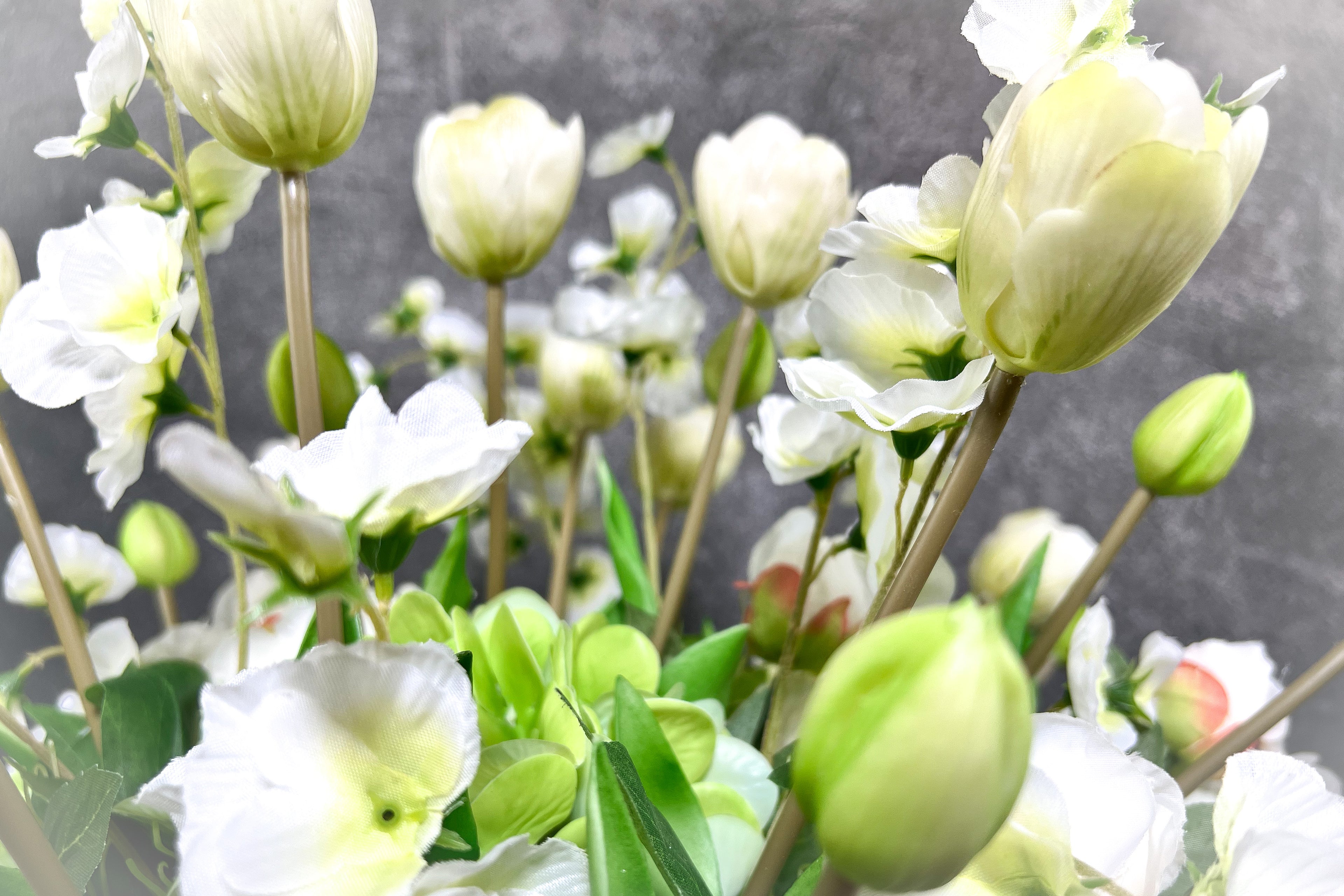 Handarbeit, Florist, Seidenblumen, Künstliche Blumen und Pflanzen, Hochzeit, Grabgestecke, Autogesteck Herz Hochzeit, Trockenblumen, Event, Dekoration, Weihnachtsdekoration, Adventskranz, Weihnachten, Deko, Türkranz, Kranz, Gesteck, Blumen, Wedding No alt text