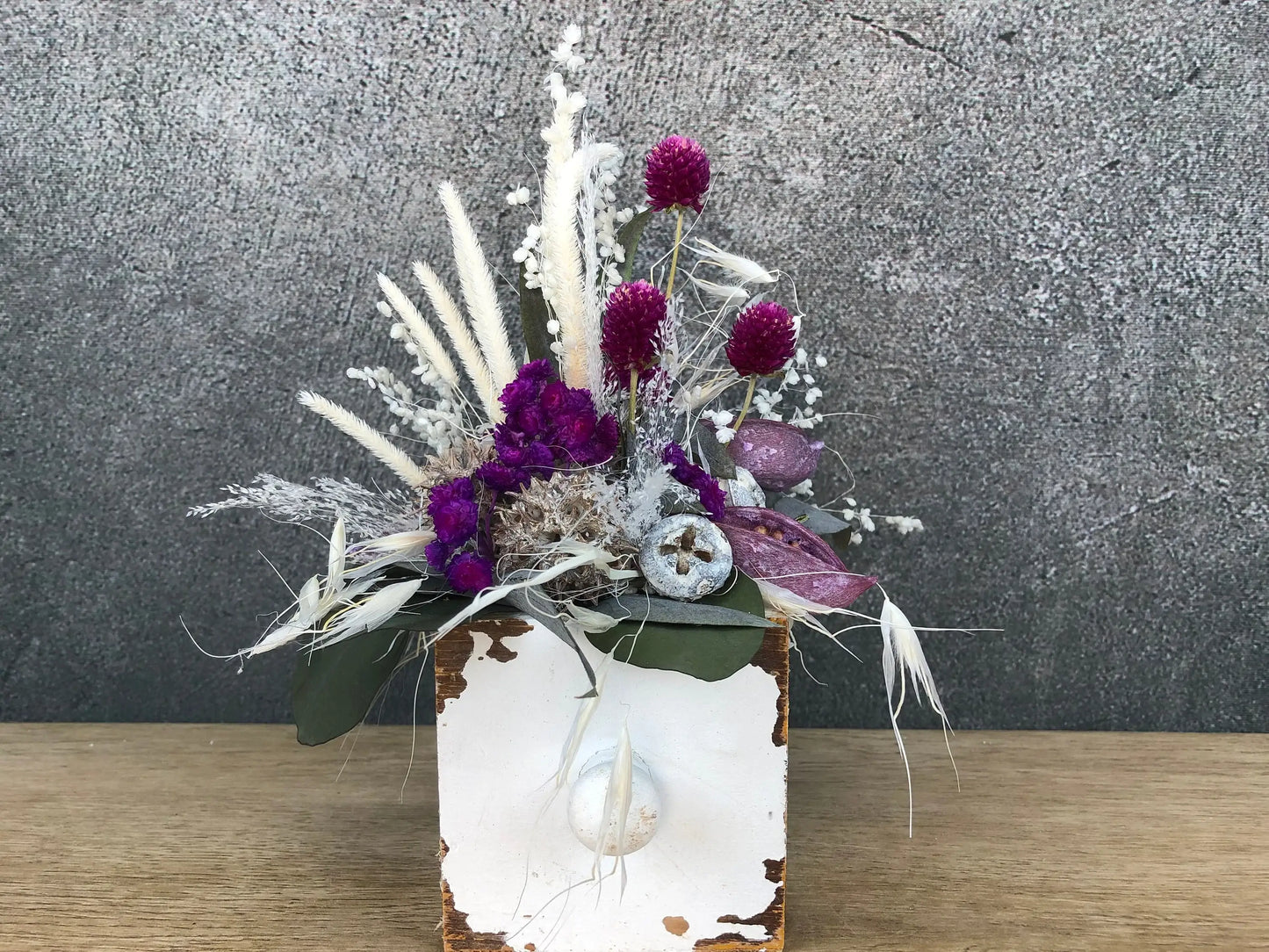 Tischdeko Blumen Tischgesteck Kerze Schublade Gräser Trockenblumen Trockenmaterial Natur natürlich dried bouquet dried Flowers – handgemacht aus Seiden- und Kunstblumen, langlebig & pflegeleicht von SarahsFlowerStudio