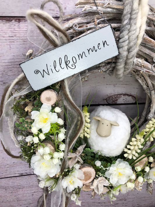 Frühlingskranz Türdeko mit Schafen & Maiglöckchen – Osterkranz Seidenblumen – Türkranz – SarahsFlowerStudio