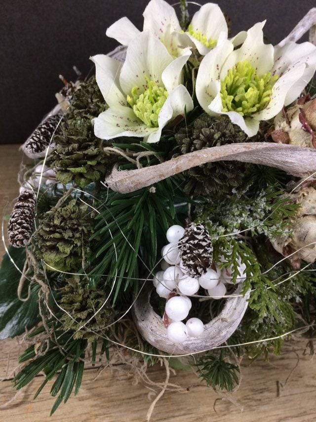 Grabgesteck Grabschmuck Gesteck Grab Allerheiligen extra Schwer Grave Arrangument grave flowers longlasting – handgemacht aus Seiden- und Kunstblumen, langlebig & pflegeleicht von SarahsFlowerStudio