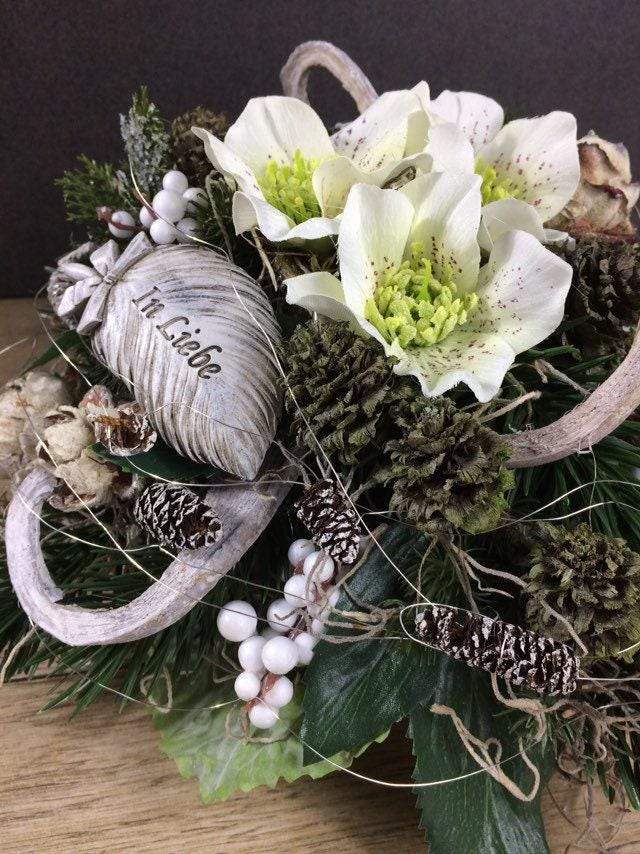 Grabgesteck Grabschmuck Gesteck Grab Allerheiligen extra Schwer Grave Arrangument grave flowers longlasting – handgemacht aus Seiden- und Kunstblumen, langlebig & pflegeleicht von SarahsFlowerStudio