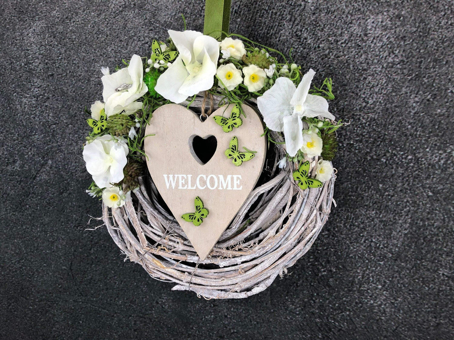 Türkranz Türdeko Türschmuck Herz Welcome Modern ganzjährig Tür Schmuck Schmetterling Herbst – handgemacht aus Seiden- und Kunstblumen, langlebig & pflegeleicht von SarahsFlowerStudio