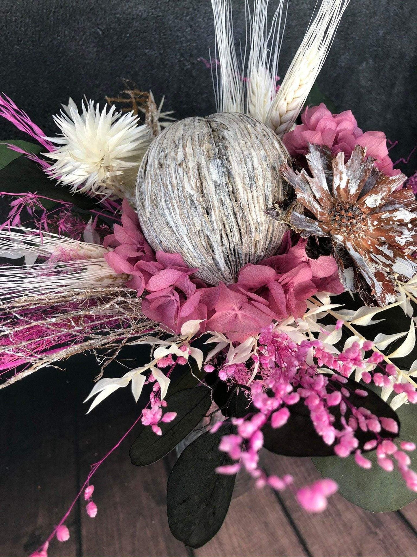 Strauß Gefriergetrocknet Hortensie mit Exoten Tischgesteck Gräser Trockenblumen Trockenmaterial Natur natürlich dried bouquet dried Flowers – handgemacht aus Seiden- und Kunstblumen, langlebig & pflegeleicht von SarahsFlowerStudio