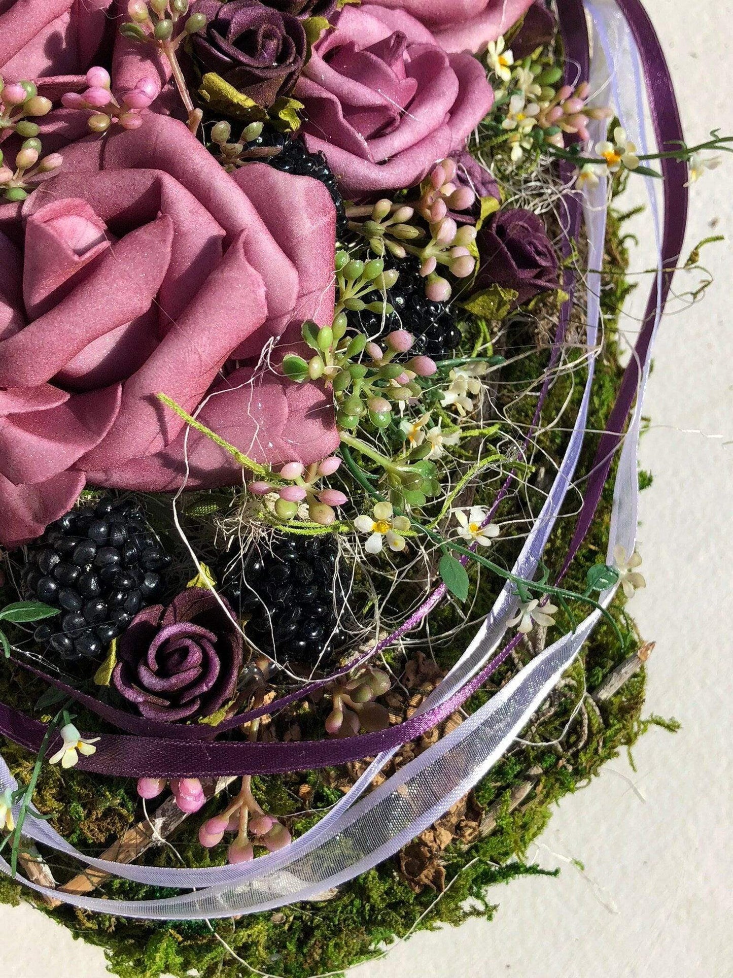 Grabgesteck Grabschmuck Herz 30cm Grabdekoration Grabschmuck Allerheiligen – handgemacht aus Seiden- und Kunstblumen, langlebig & pflegeleicht von SarahsFlowerStudio
