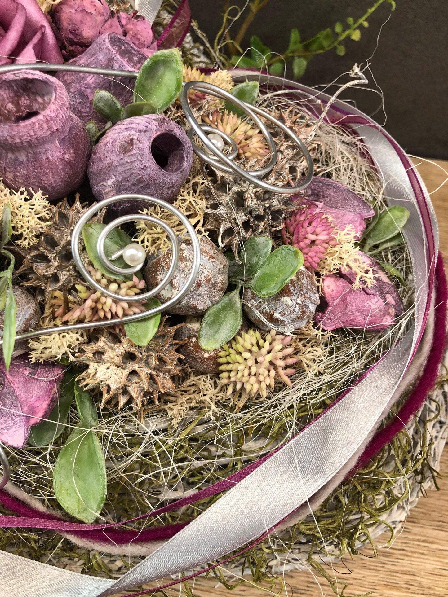 Grabgesteck Grabschmuck Herz Wunschgröße Grabdekoration Grabschmuck Allerheiligen – handgemacht aus Seiden- und Kunstblumen, langlebig & pflegeleicht von SarahsFlowerStudio