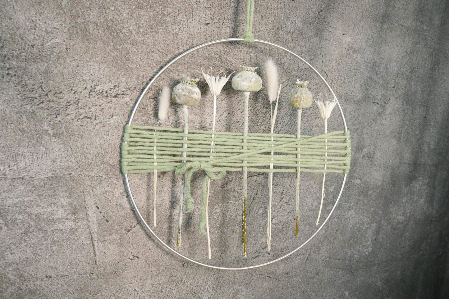Türkranz Kranz Ring Gräser Wandkranz Trockenblumen Natur natürlich Hoop Fensterdeko – handgemacht aus Seiden- und Kunstblumen, langlebig & pflegeleicht von SarahsFlowerStudio