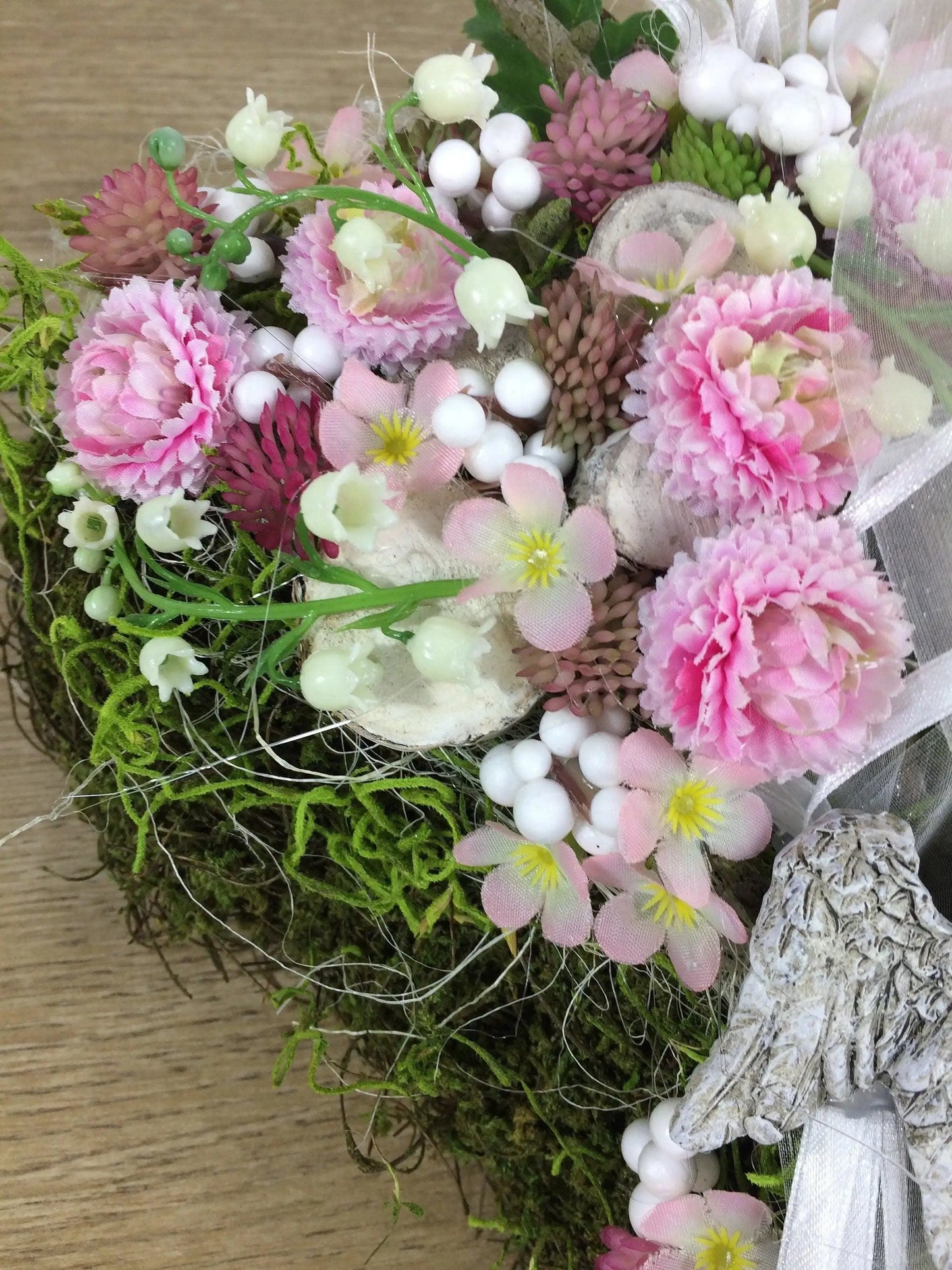 Grabgesteck Grabschmuck Gesteck Herz Moosherz Grabdeko Grabdekoration – handgemacht aus Seiden- und Kunstblumen, langlebig & pflegeleicht von SarahsFlowerStudio