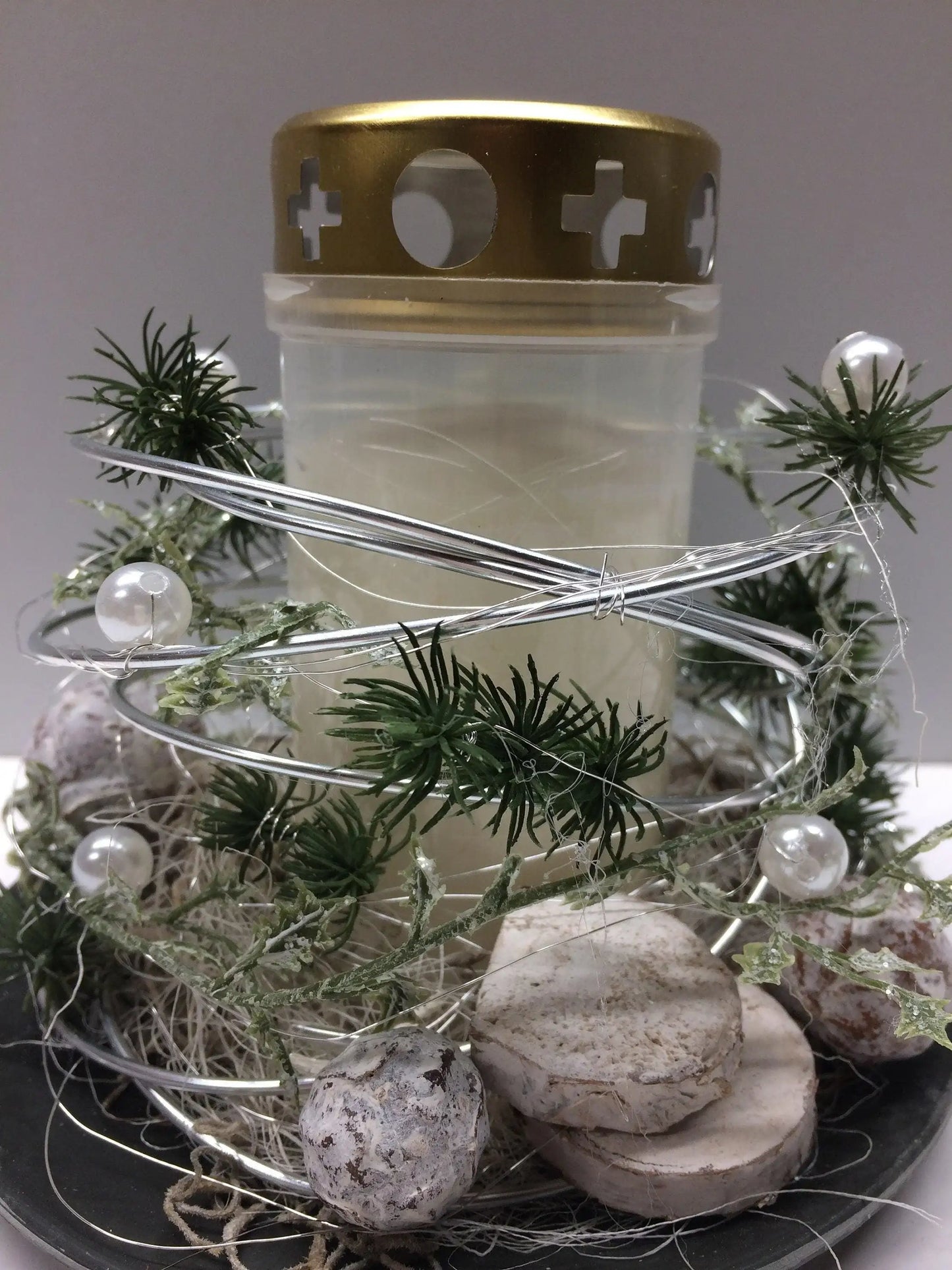 Grabgesteck Florales Windlicht Allerheiligen mit Kerze 20cm Grabdeko Grabdekoration – handgemacht aus Seiden- und Kunstblumen, langlebig & pflegeleicht von SarahsFlowerStudio