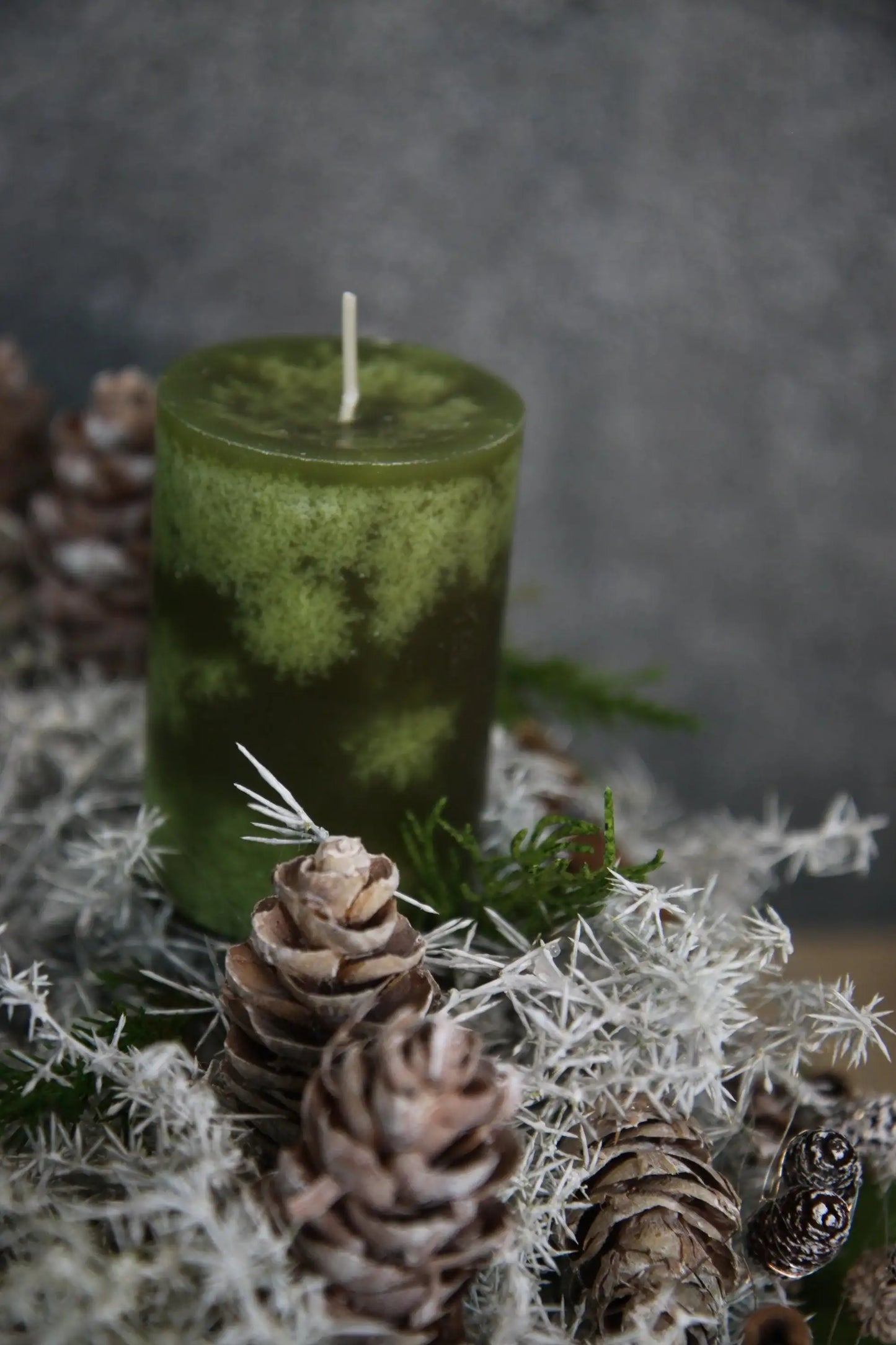 Adventskranz Adventskalender Asparagus Filz Zimt Zapfen Thuja mehrjährig groß rund – handgemacht aus Seiden- und Kunstblumen, langlebig & pflegeleicht von SarahsFlowerStudio