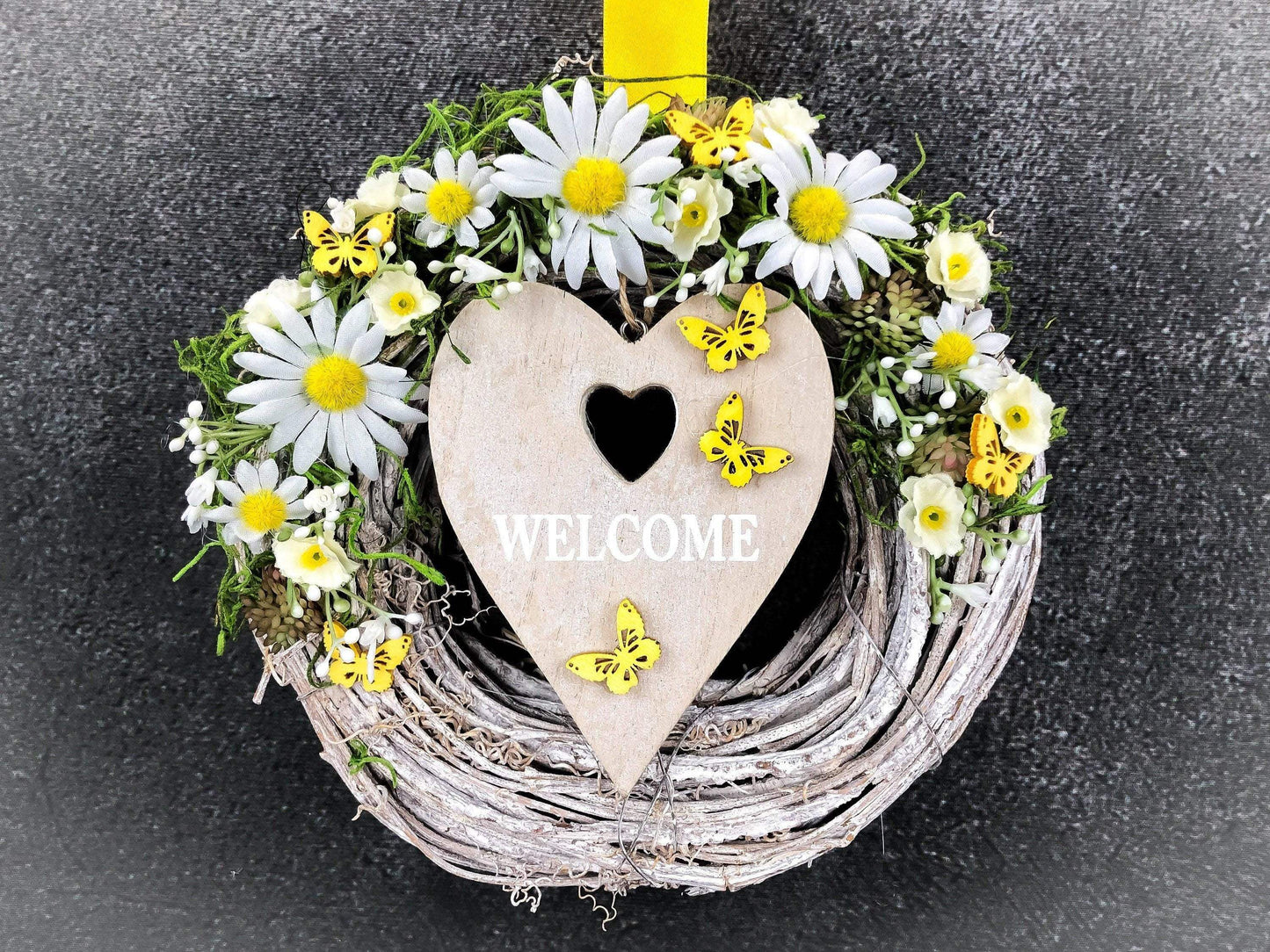 Türkranz Türdeko Türschmuck Herz Welcome Modern ganzjährig Tür Schmuck Schmetterling Herbst – handgemacht aus Seiden- und Kunstblumen, langlebig & pflegeleicht von SarahsFlowerStudio