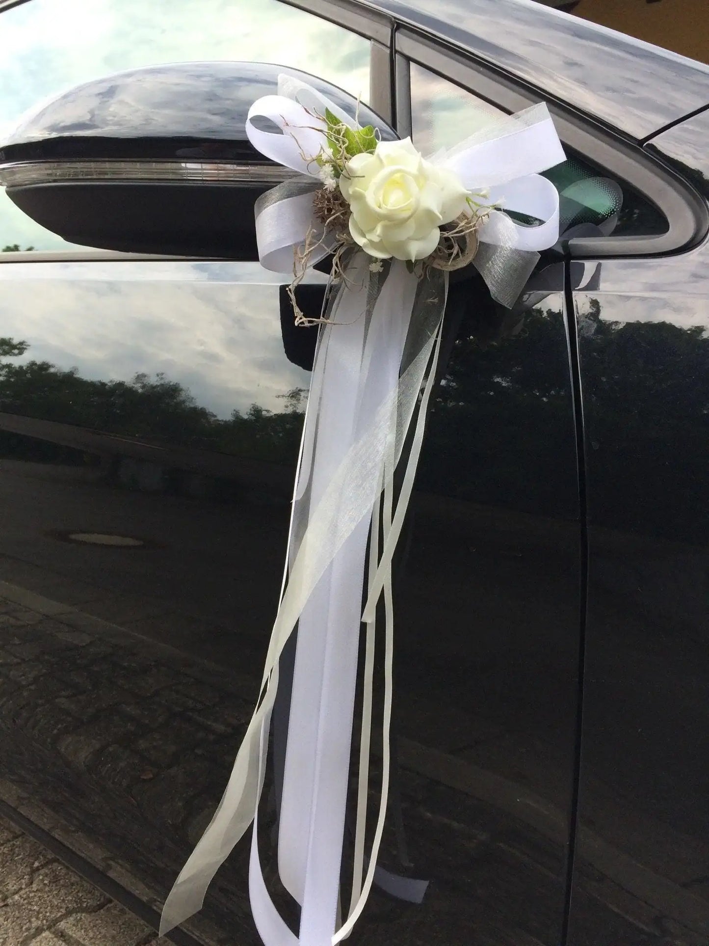 Autoschmuck Set 3 Teilig Herz und Schleifen Autodekoration Autoblumenschmuck Gesteck Hochzeit Kutschen Schmuck Kutschendeko Kutsche Wedding – handgemacht aus Seiden- und Kunstblumen, langlebig & pflegeleicht von SarahsFlowerStudio