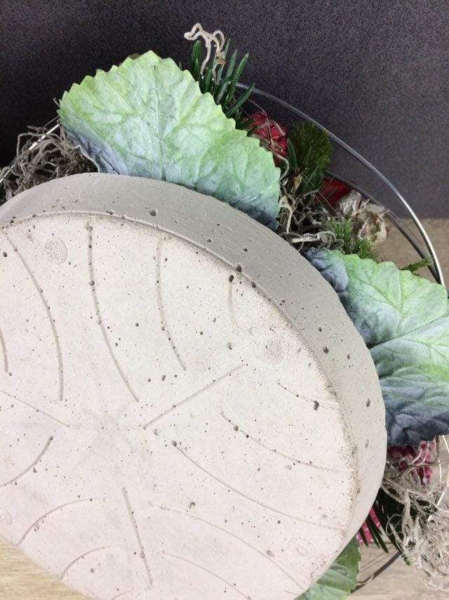 Grabgesteck Grabschmuck Gesteck Grab Allerheiligen extra Schwer Grave Arrangument grave flowers longlasting Grabdeko Grabdekoration – handgemacht aus Seiden- und Kunstblumen, langlebig & pflegeleicht von SarahsFlowerStudio