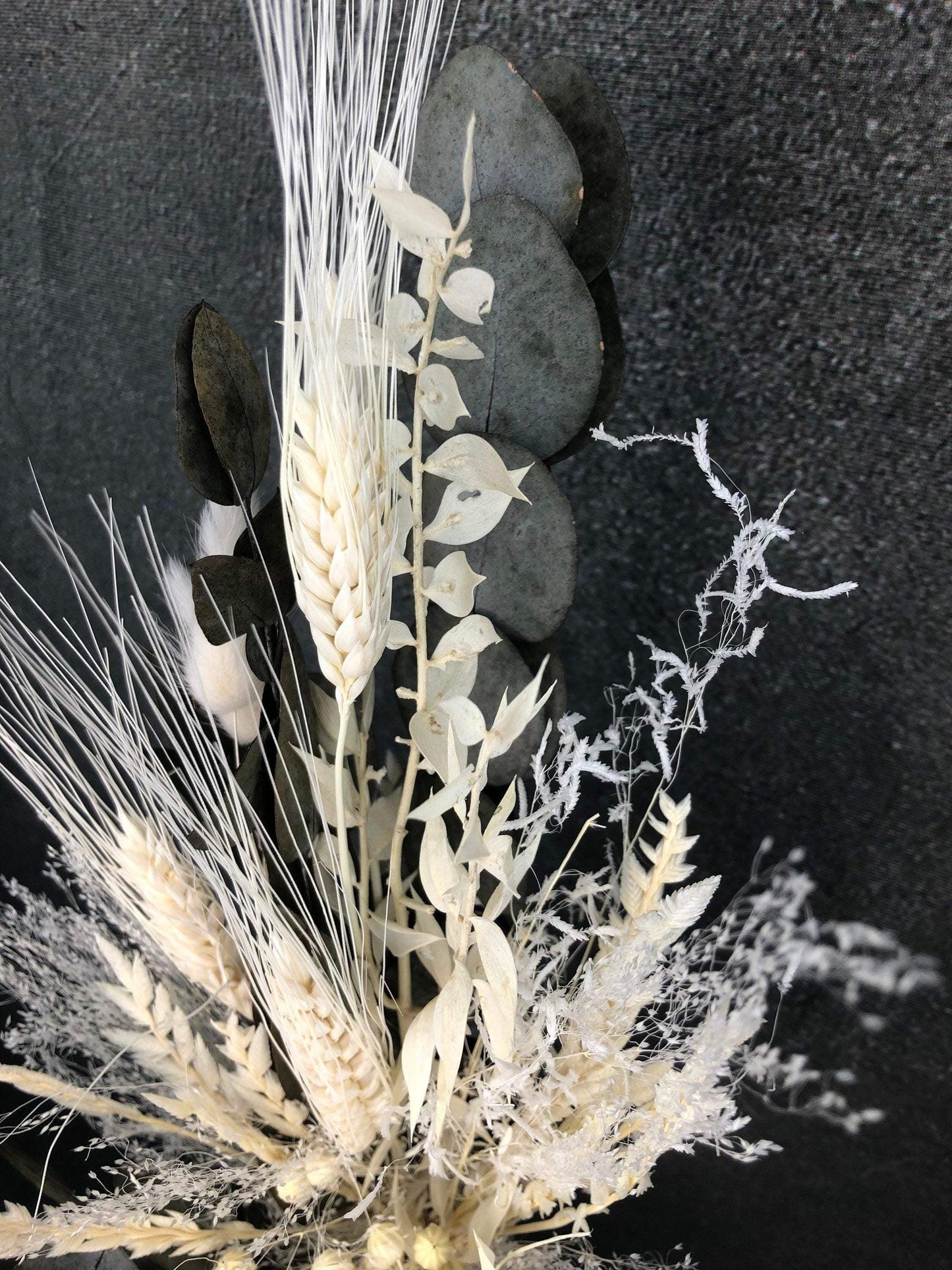 Trockenblumenstrauß Strauß Gräser mit Exoten Eukalyptus Gräser Trockenblumen Trockenmaterial Natur natürlich dried bouquet dried Flowers – handgemacht aus Seiden- und Kunstblumen, langlebig & pflegeleicht von SarahsFlowerStudio