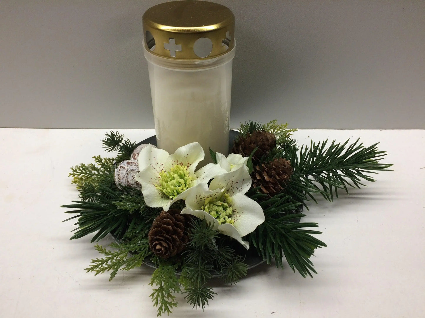 Grabgesteck Grabschmuck Allerheiligen mit Kerze 20cm Grabdeko Grabdekoration – handgemacht aus Seiden- und Kunstblumen, langlebig & pflegeleicht von SarahsFlowerStudio