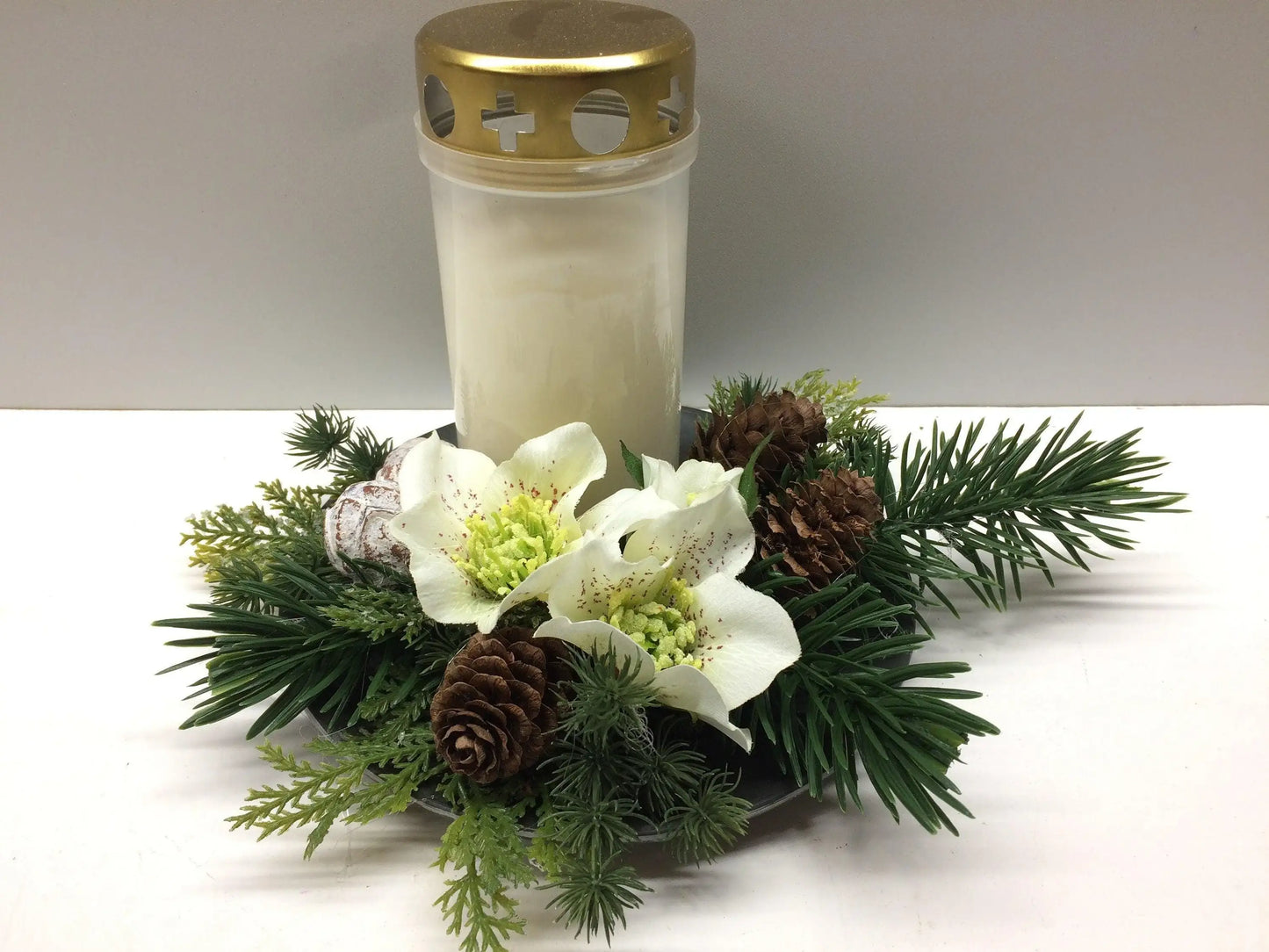 Grabgesteck Grabschmuck Allerheiligen mit Kerze 20cm Grabdeko Grabdekoration – handgemacht aus Seiden- und Kunstblumen, langlebig & pflegeleicht von SarahsFlowerStudio