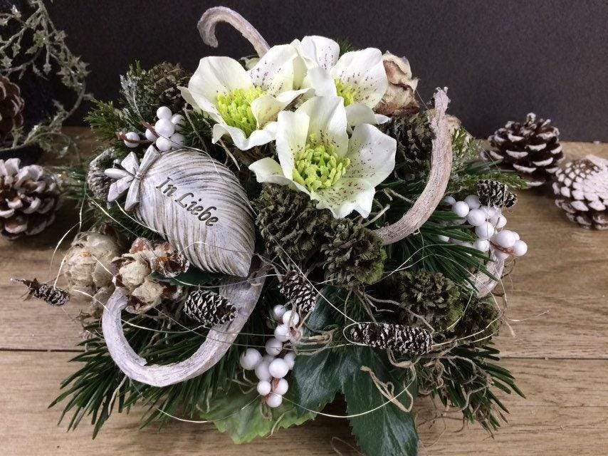 Grabgesteck Grabschmuck Gesteck Grab Allerheiligen extra Schwer Grave Arrangument grave flowers longlasting – handgemacht aus Seiden- und Kunstblumen, langlebig & pflegeleicht von SarahsFlowerStudio