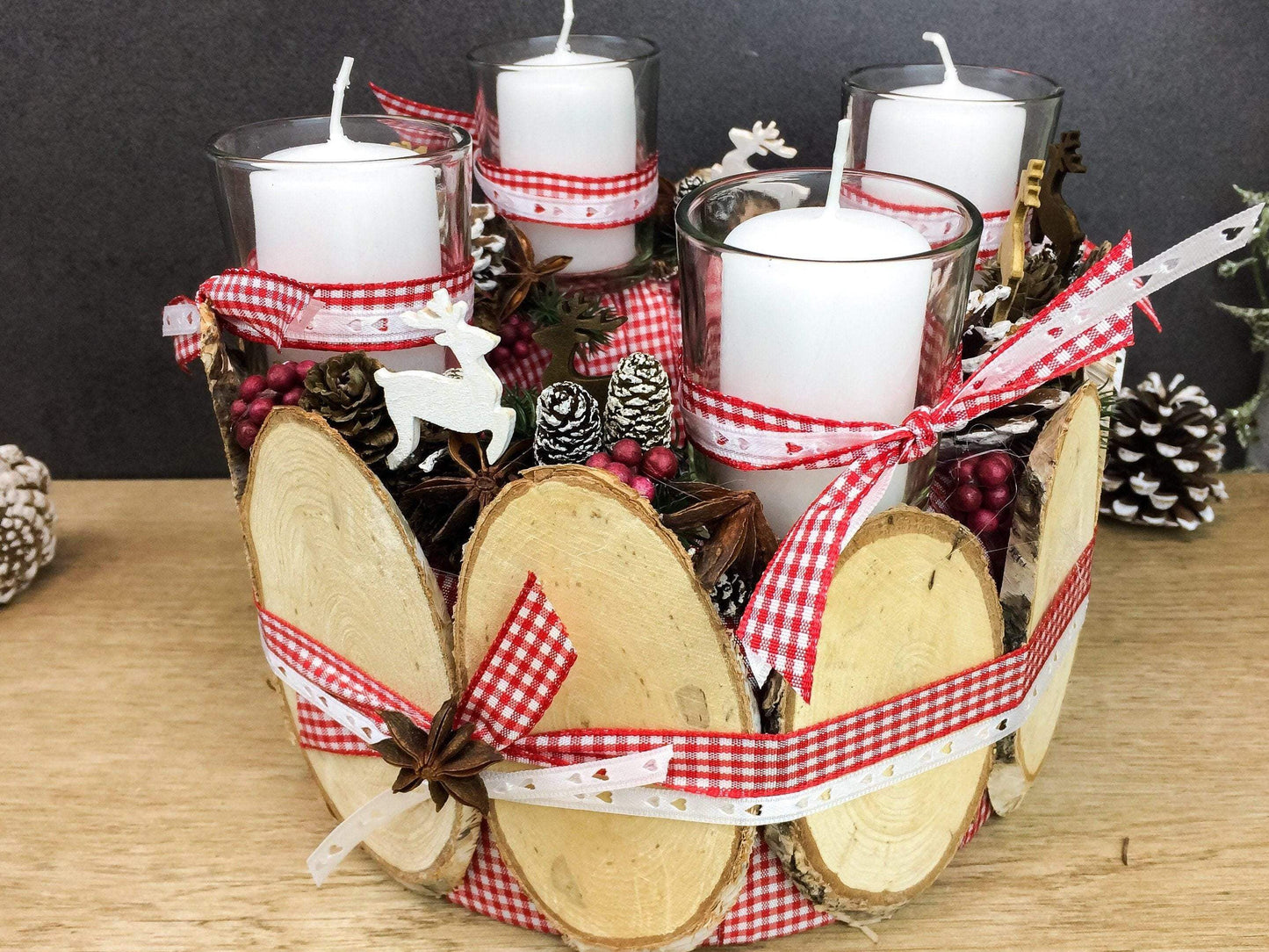 Adventskranz – handgemacht aus Seiden- und Kunstblumen, langlebig & pflegeleicht von SarahsFlowerStudio
