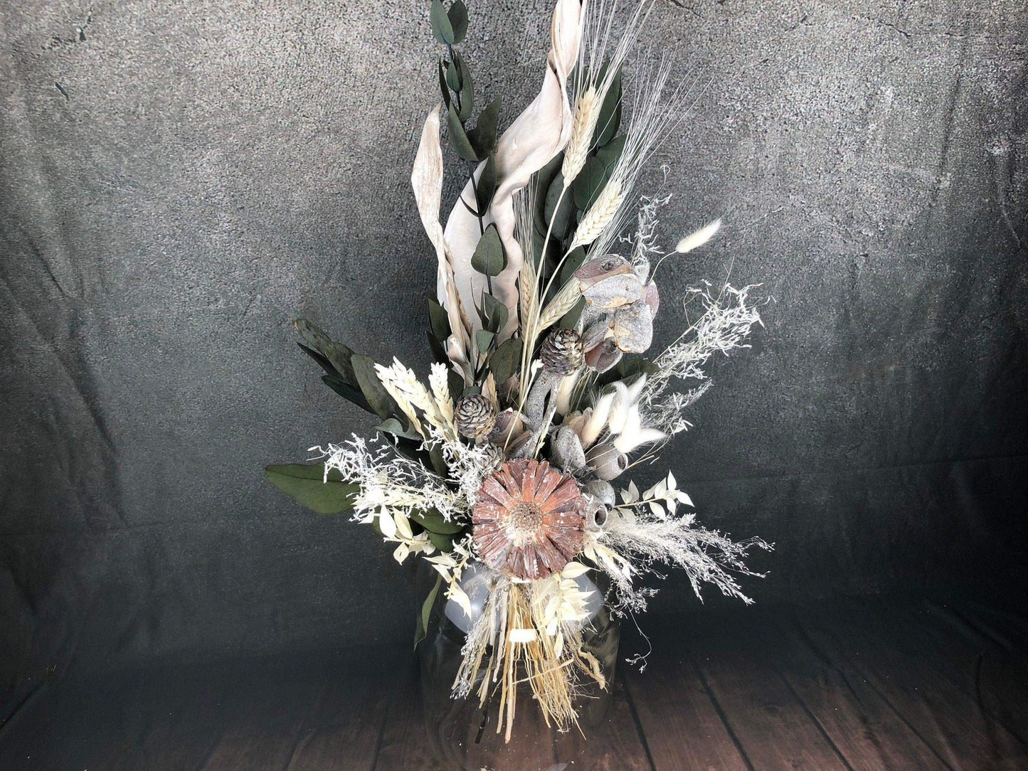 Trockenblumenstrauß Strauß Gräser mit Exoten Eukalyptus Gräser Trockenblumen Trockenmaterial Natur natürlich dried bouquet dried Flowers – handgemacht aus Seiden- und Kunstblumen, langlebig & pflegeleicht von SarahsFlowerStudio