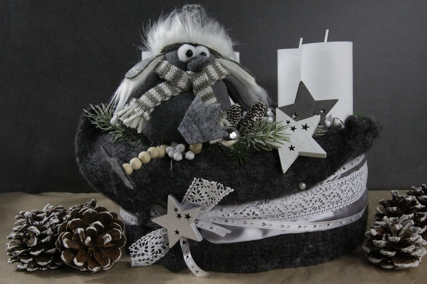 Adventskranz Adventskalender – handgemacht aus Seiden- und Kunstblumen, langlebig & pflegeleicht von SarahsFlowerStudio