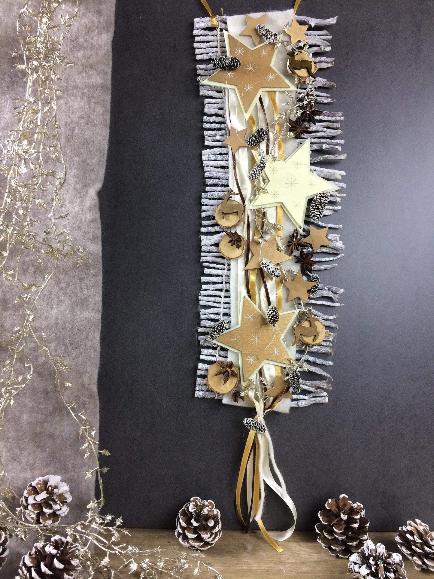 Weihnachten Advent Türdeko Türdekoration Wanddeko Wanddekoration Türkranz – handgemacht aus Seiden- und Kunstblumen, langlebig & pflegeleicht von SarahsFlowerStudio
