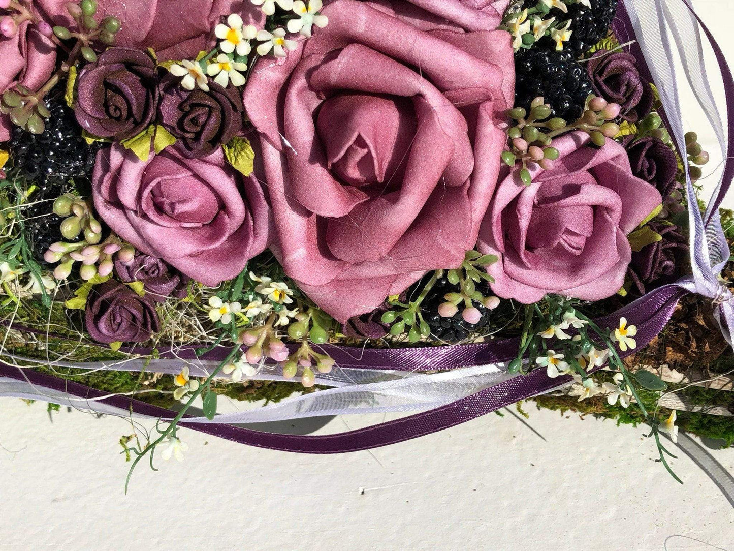 Grabgesteck Grabschmuck Herz 30cm Grabdekoration Grabschmuck Allerheiligen – handgemacht aus Seiden- und Kunstblumen, langlebig & pflegeleicht von SarahsFlowerStudio