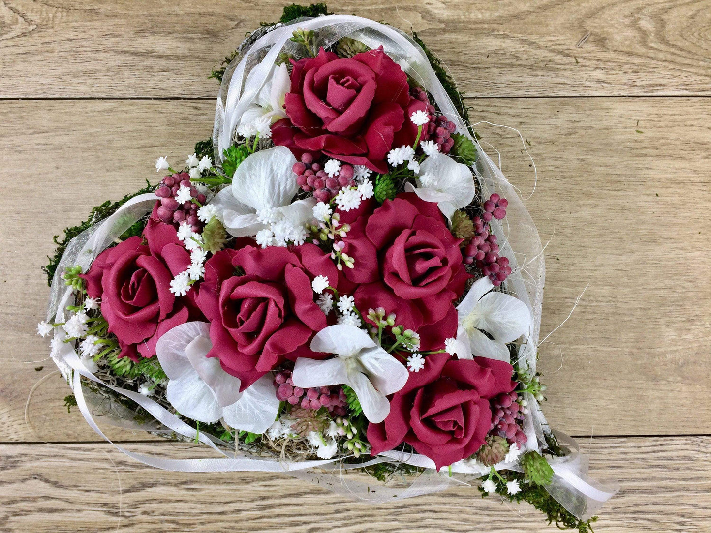 Grabgesteck Grabschmuck Herz 30cm Farbwunsch Grabdeko Grabdekoration – handgemacht aus Seiden- und Kunstblumen, langlebig & pflegeleicht von SarahsFlowerStudio