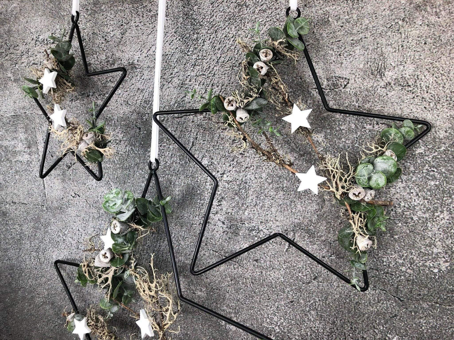 Stern Fensterdeko Türkranz Advent Modern Ring Fenster Fensterschmuck Deko Weihnachten Wandschmuck – handgemacht aus Seiden- und Kunstblumen, langlebig & pflegeleicht von SarahsFlowerStudio