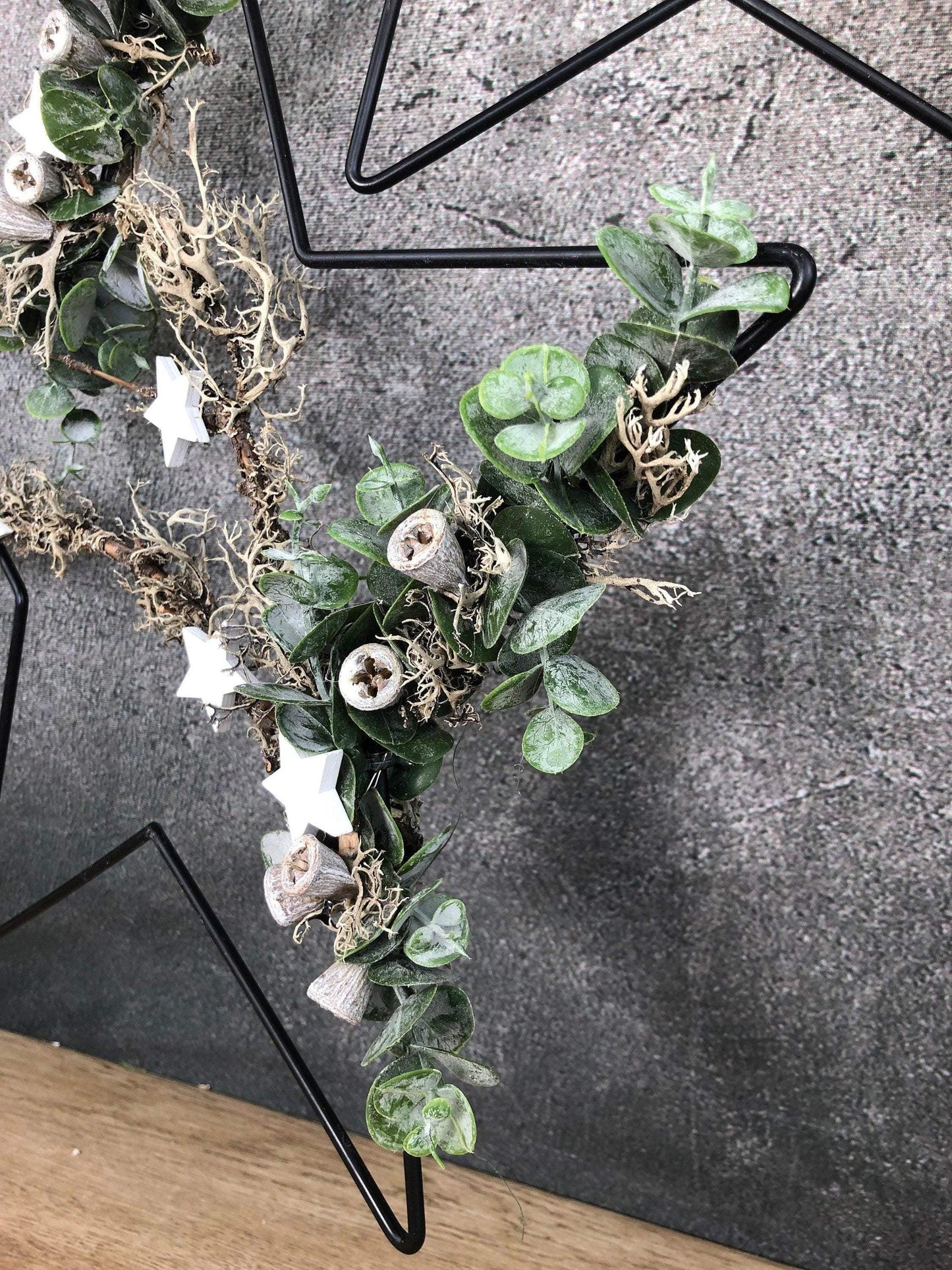 Stern Fensterdeko Türkranz Advent Modern Ring Fenster Fensterschmuck Deko Weihnachten Wandschmuck – handgemacht aus Seiden- und Kunstblumen, langlebig & pflegeleicht von SarahsFlowerStudio