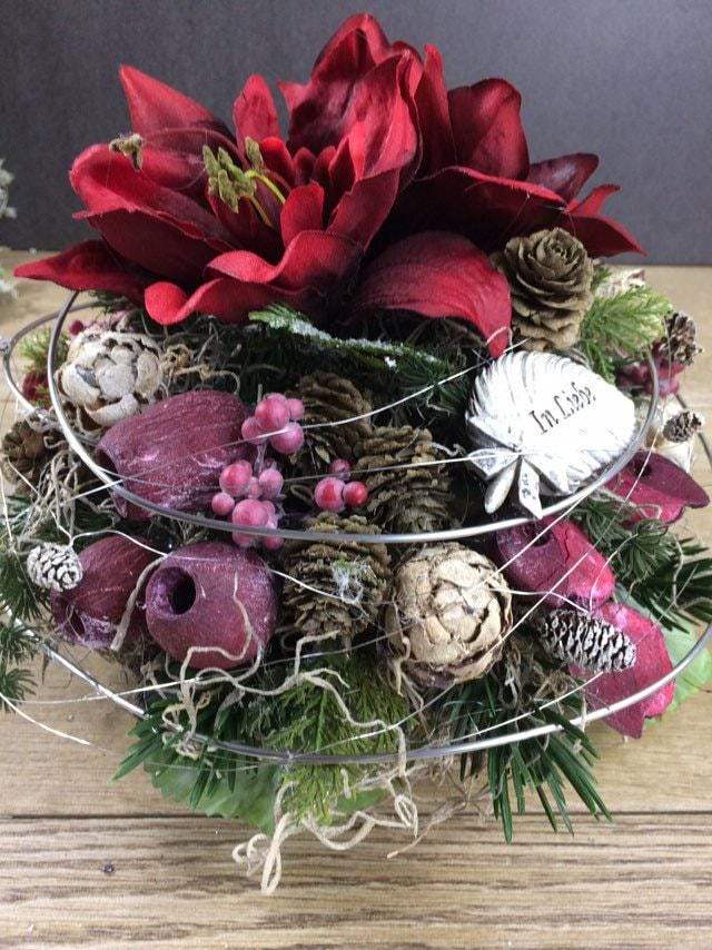Grabgesteck Grabschmuck Gesteck Grab Allerheiligen extra Schwer Grave Arrangument grave flowers longlasting Grabdeko Grabdekoration – handgemacht aus Seiden- und Kunstblumen, langlebig & pflegeleicht von SarahsFlowerStudio