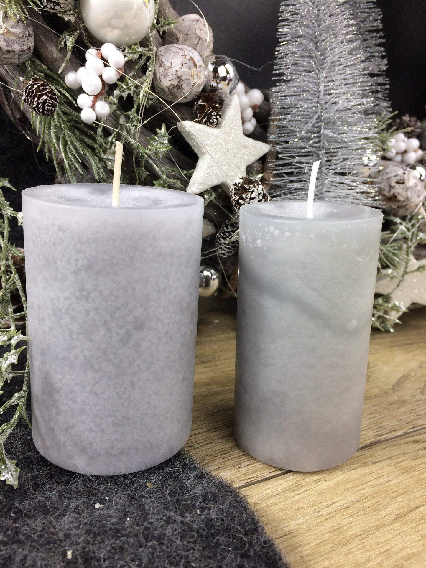 Kerzen Stumpen Stumpenkerzen Ersatzkerzen für Adventskranz – handgemacht aus Seiden- und Kunstblumen, langlebig & pflegeleicht von SarahsFlowerStudio