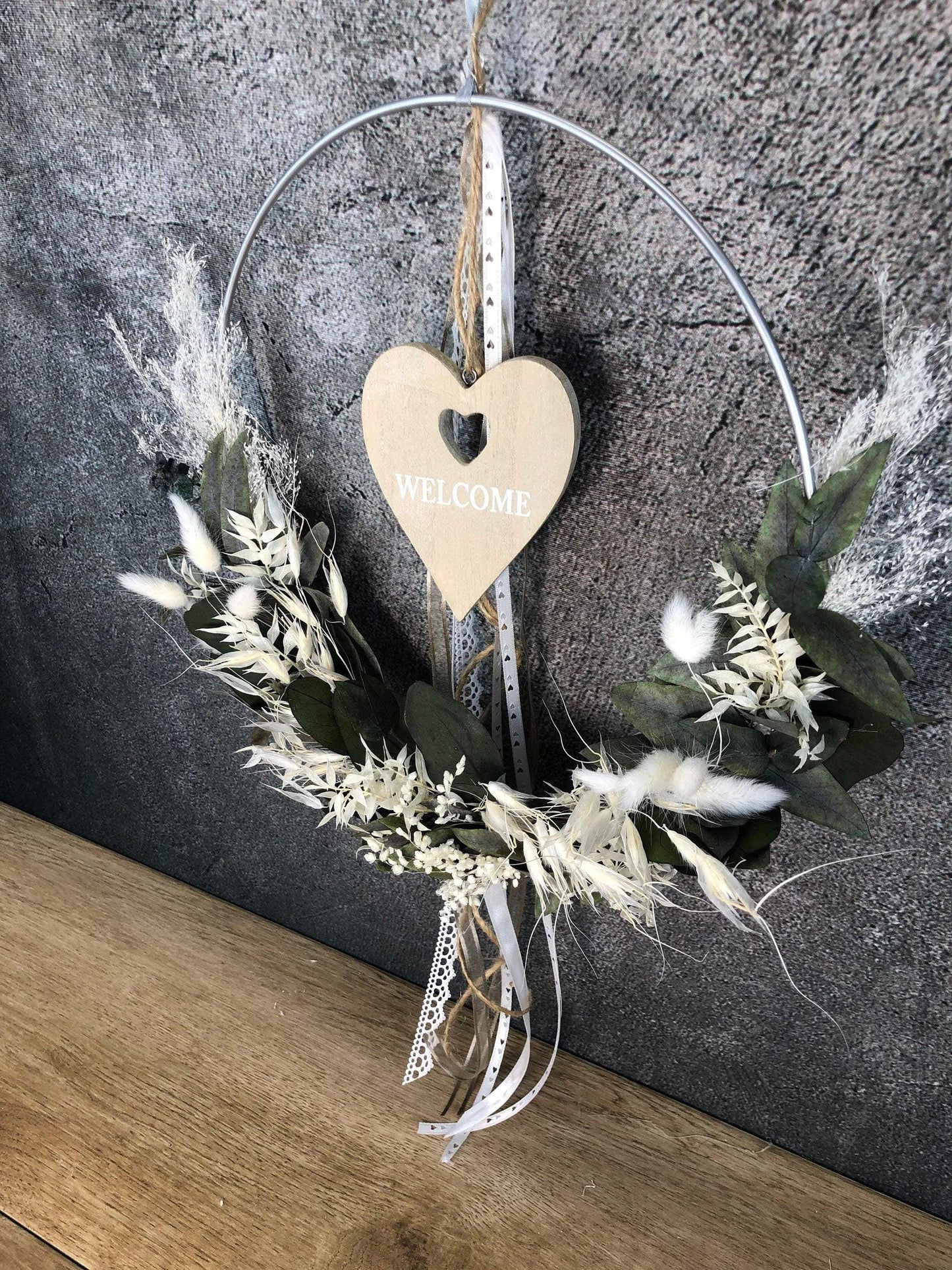 Türkranz Welcome Herz Kranz Ring Eukalyptus Gräser Wandkranz Trockenblumen Natur natürlich Hoop Herbst Herbstlich – handgemacht aus Seiden- und Kunstblumen, langlebig & pflegeleicht von SarahsFlowerStudio