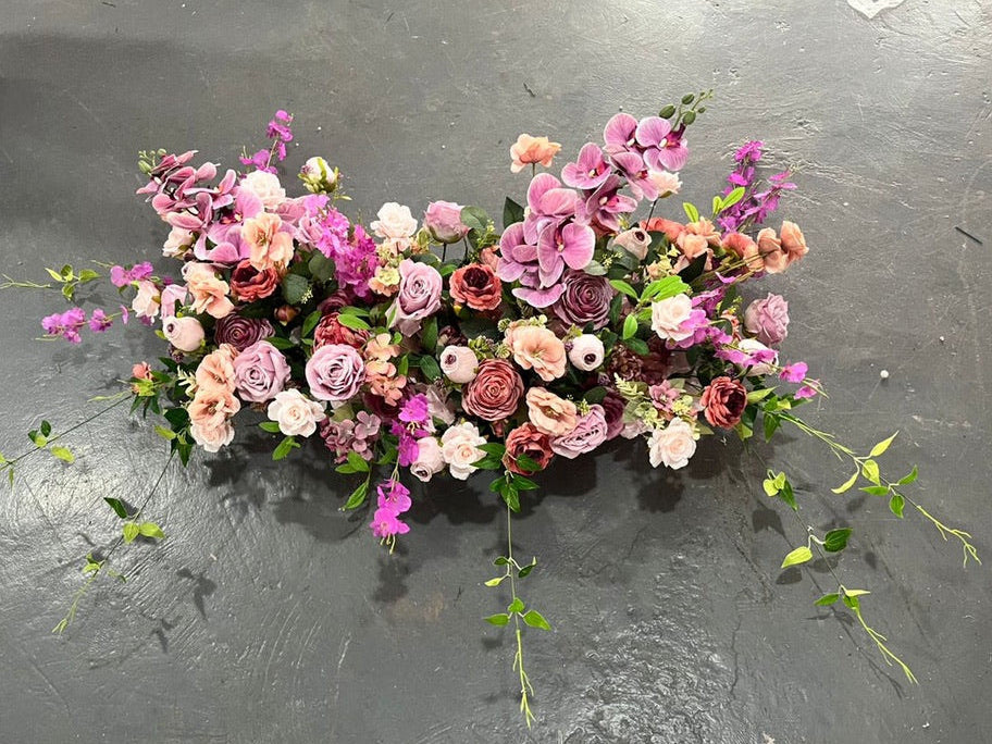 Premium Seidenblumen Gesteck in Flieder & Lila – Rosen, Orchideen & Hortensien (Kopie) – Seidenblumen Gesteck – SarahsFlowerStudio