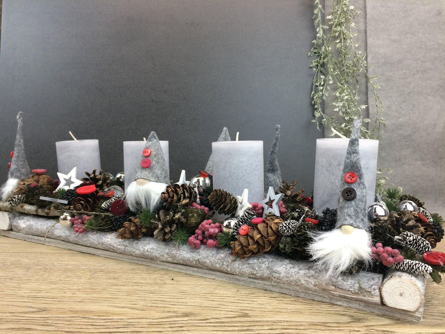 Moderne Längliche Adventskranz mit Wichtel 60cm