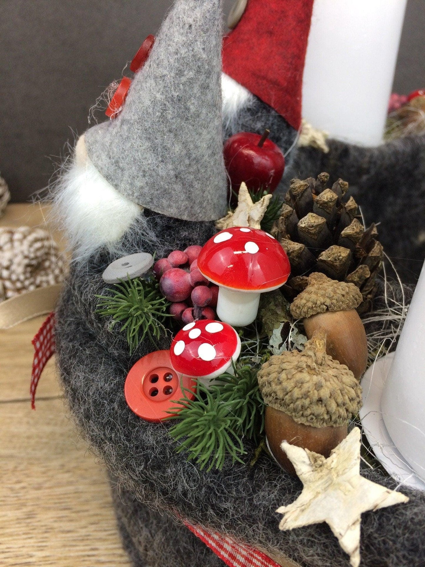 Romantischer Adventskranz mit Wichteln - Handgefertigte Weihnachtsdeko