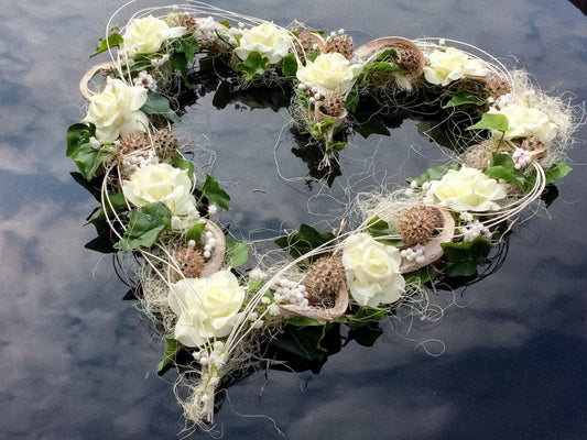 Exquisite Hochzeitsautoschmuck Herz – Individuell gestaltete Unikate aus liebevoller Handarbeit