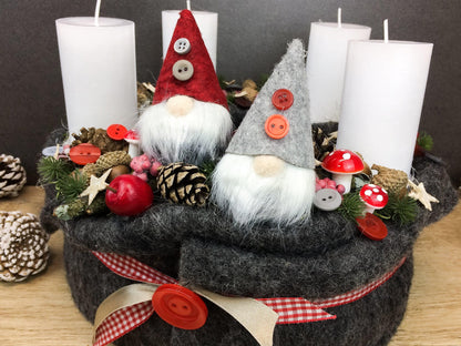 Romantischer Adventskranz mit Wichteln - Handgefertigte Weihnachtsdeko