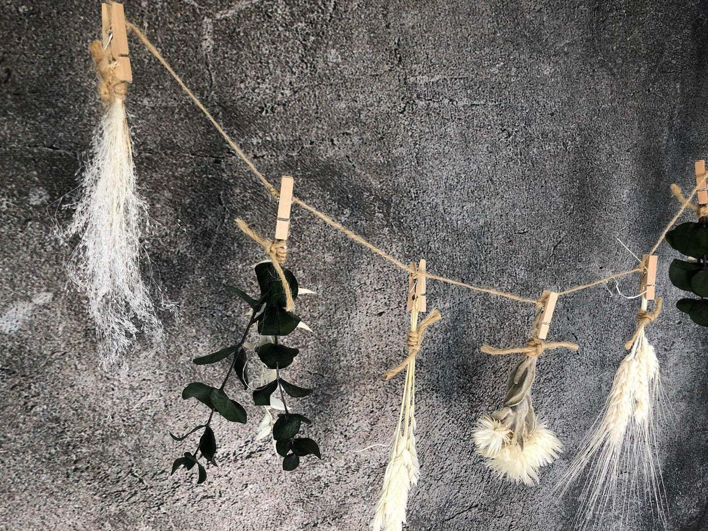 Eukalyptus Wäscheleine mit Trockenblumen – Handgefertigte Fensterdeko