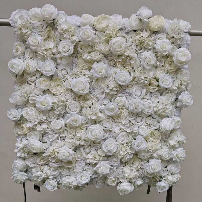 Flower Wall Panel in Weiß – realistisch wirkende Seidenrosen als Backdrop für Fotoshootings und Veranstaltungen