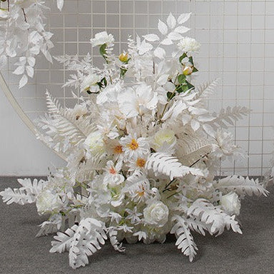 Hortensien und Rosen Seidenblumen Gesteck – hochwertiges weißes Arrangement handgefertigt von SarahsFlowerStudio