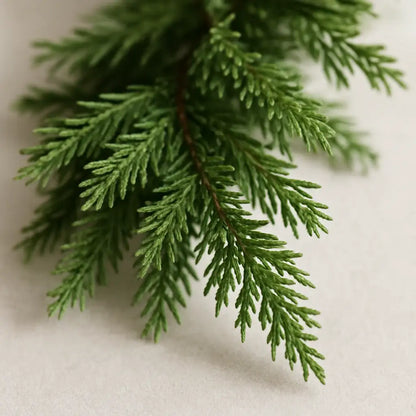 Edle künstliche Tannengirlande 1,90m – Langlebig & Nachhaltig, wahlweise mit LED & Weihnachtskugeln – handgemacht aus Seiden- und Kunstblumen, langlebig & pflegeleicht von SarahsFlowerStudio