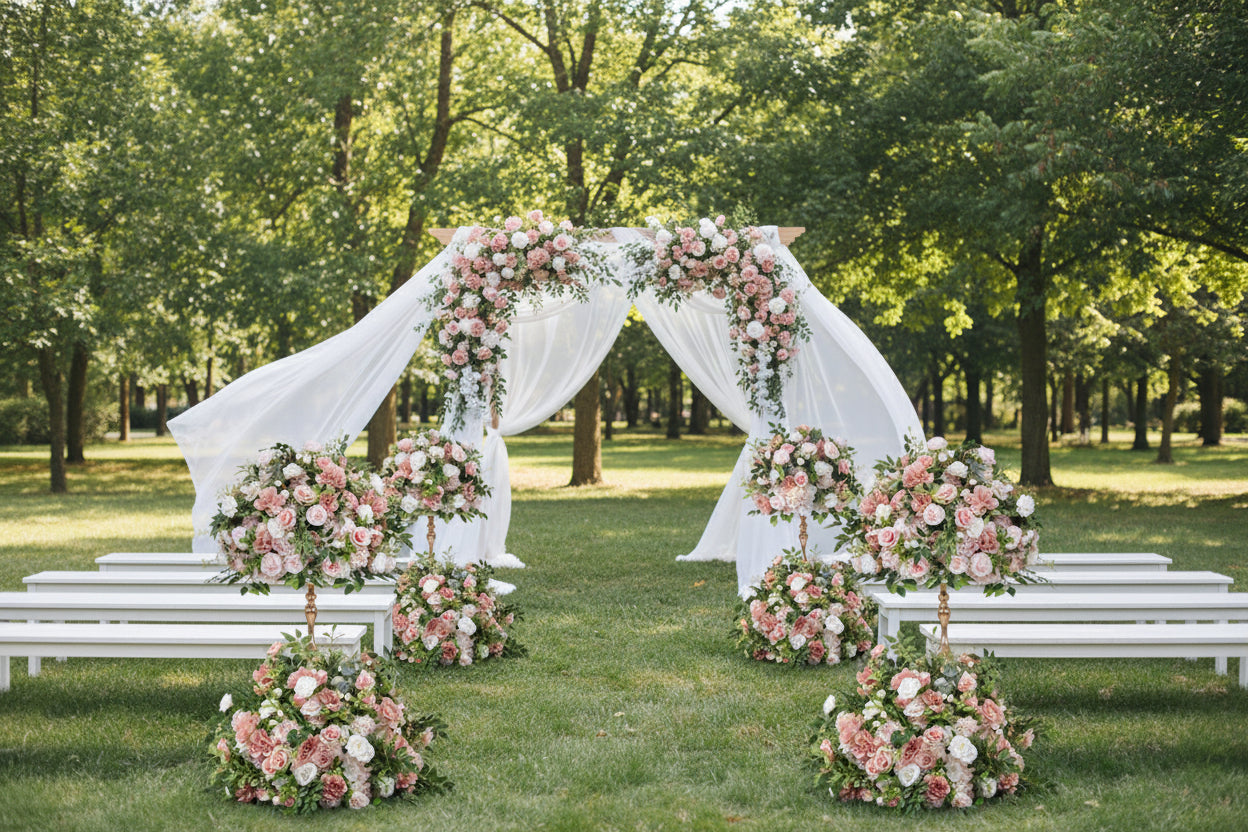 Handgefertigtes Seidenblumen Gesteck in Rosé & Weiß – Rosen, Pfingstrosen & Hortensien – Seidenblumen Gesteck – SarahsFlowerStudio