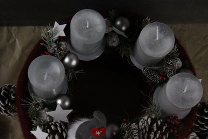 Adventskranz Adventskalender mit Wichteln & Sternen – Handgemachte skandinavische Weihnachtsdeko