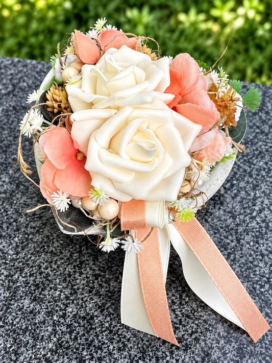 Grabherz aus Beton mit Rosen – Ganzjähriger Grabschmuck | 10 & 14 cm – Grabgesteck – SarahsFlowerStudio