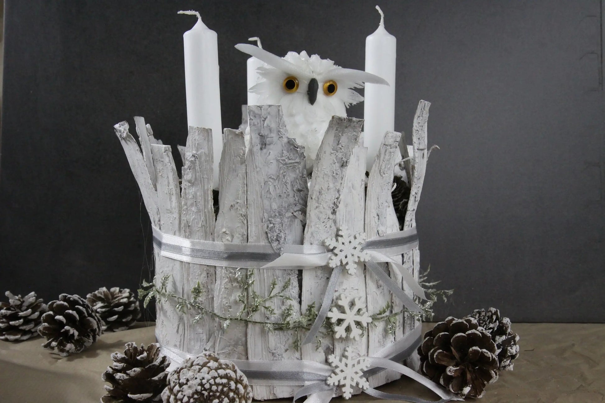 Adventskranz Adventskalender – handgemacht aus Seiden- und Kunstblumen, langlebig & pflegeleicht von SarahsFlowerStudio