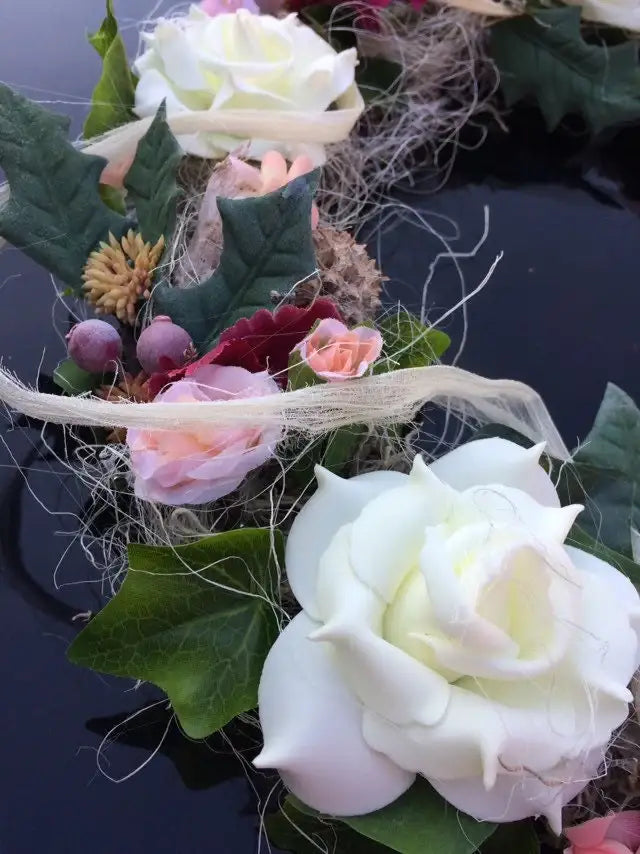 Autoschmuck Set 3 Teilig Herz und Schleifen Autodekoration Autoblumenschmuck Gesteck Hochzeit Kutschen Schmuck Kutschendeko Kutsche Wedding – handgemacht aus Seiden- und Kunstblumen, langlebig & pflegeleicht von SarahsFlowerStudio