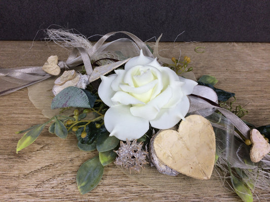 Tischdeko Eukalyptus Birkenscheiben Wunschfarbe – Tischgesteck Hochzeit – Tischdekoration – SarahsFlowerStudio