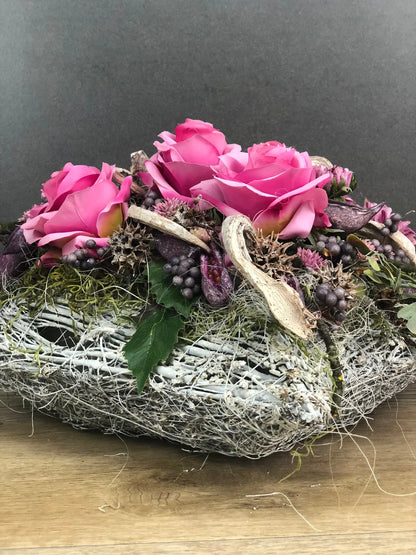 Grabgesteck Rose Dahlie Grabschmuck Herz Farbwunsch Grabdeko Grabdekoration – handgemacht aus Seiden- und Kunstblumen, langlebig & pflegeleicht von SarahsFlowerStudio