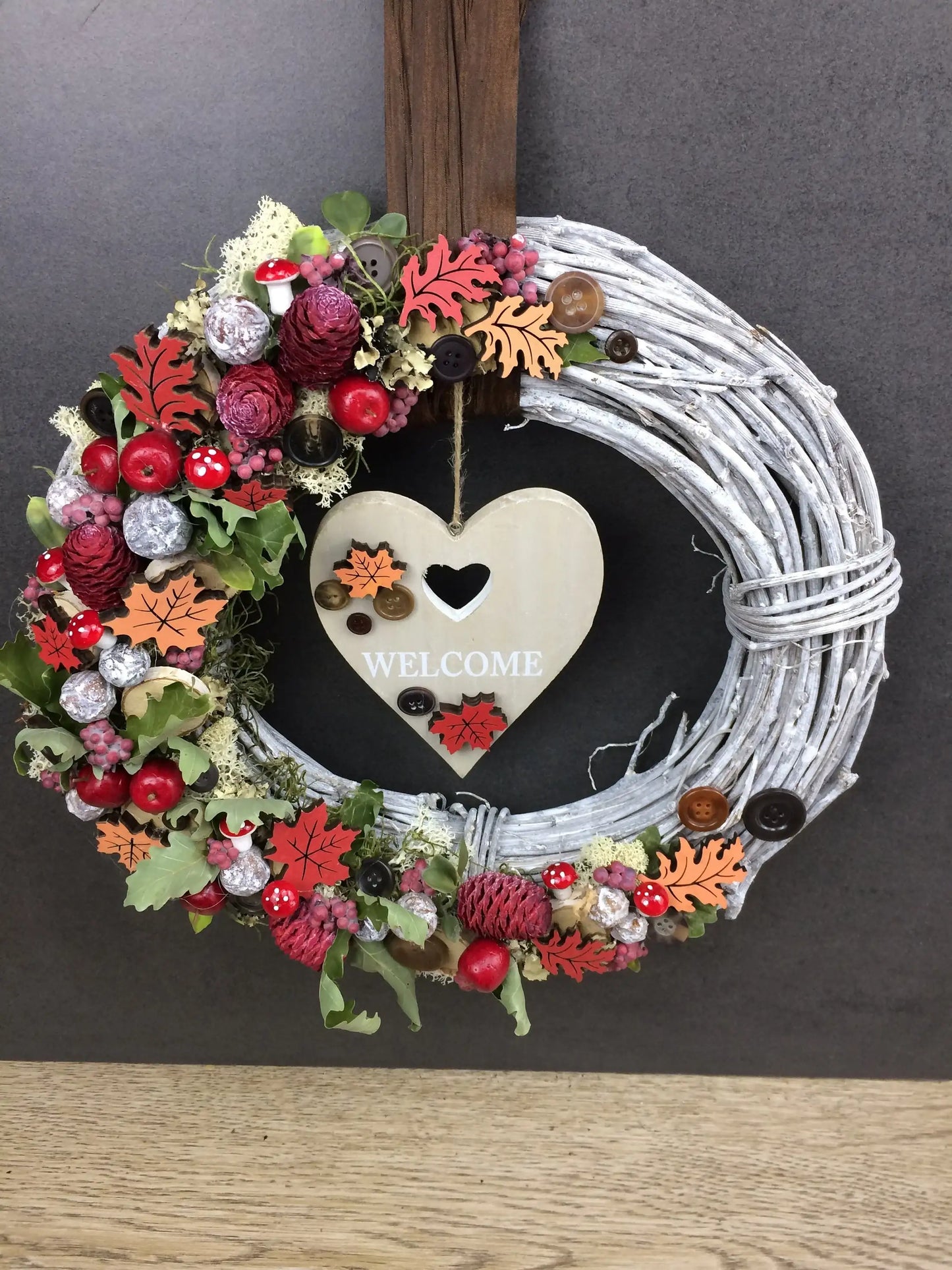 Türkranz 35cm Herbst Herbstlich Türdeko Türschmuck Herz Welcome Modern Tür Schmuck Herbst herbstlich ganzjährig Herbst – handgemacht aus Seiden- und Kunstblumen, langlebig & pflegeleicht von SarahsFlowerStudio