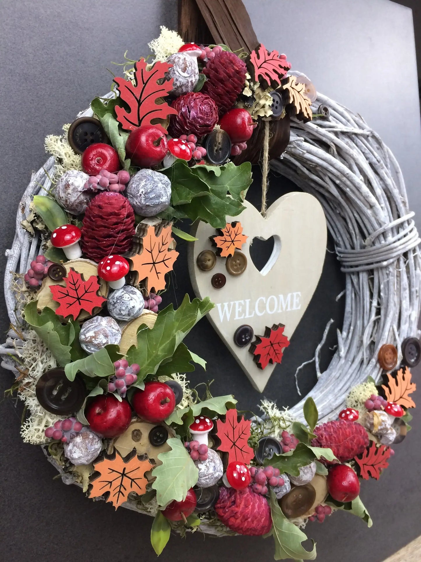 Türkranz 35cm Herbst Herbstlich Türdeko Türschmuck Herz Welcome Modern Tür Schmuck Herbst herbstlich ganzjährig Herbst – handgemacht aus Seiden- und Kunstblumen, langlebig & pflegeleicht von SarahsFlowerStudio